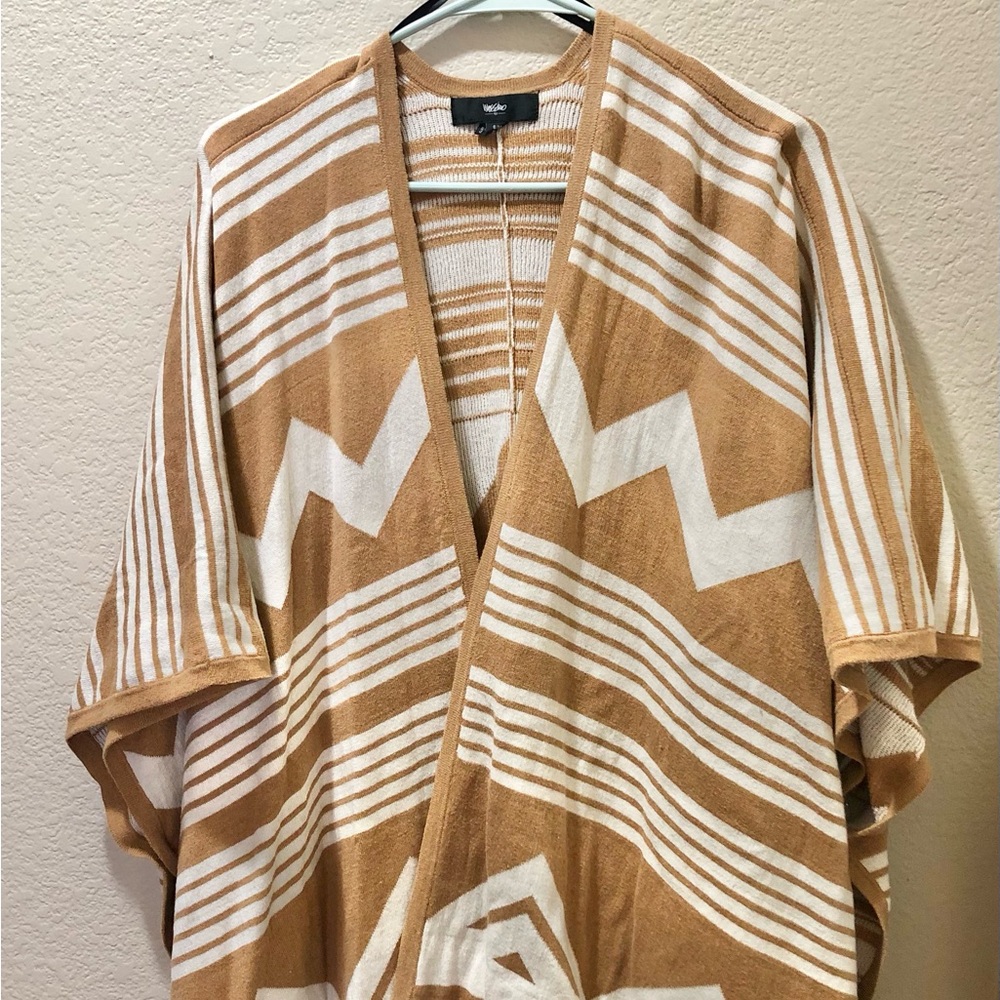 Open-Front Aztec & Geometric in Tan and Cream Western Poncho Wrap